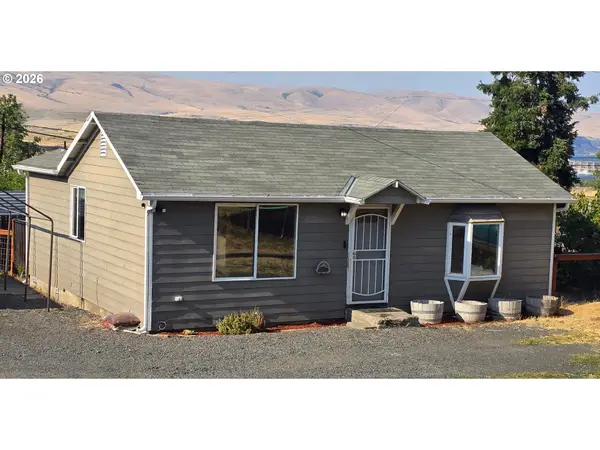 2001 E 10th St, TheDalles, OR 97058