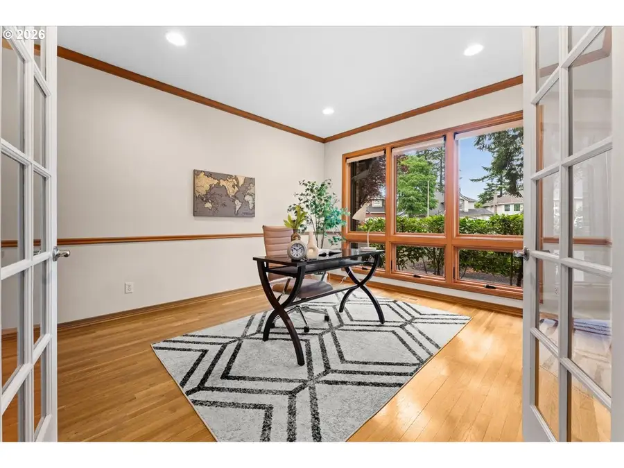5008 Hartford Pl, Lake Oswego, OR 97035 - #3