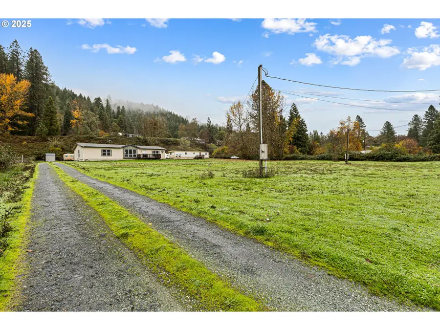 22170 Tiller Trail Hwy, South Umpqua, OR 97429 - Image #3