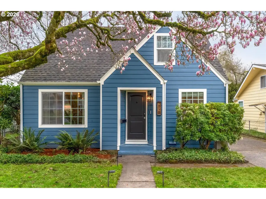 2929 Louisiana St, Longview, WA 98632 - #2