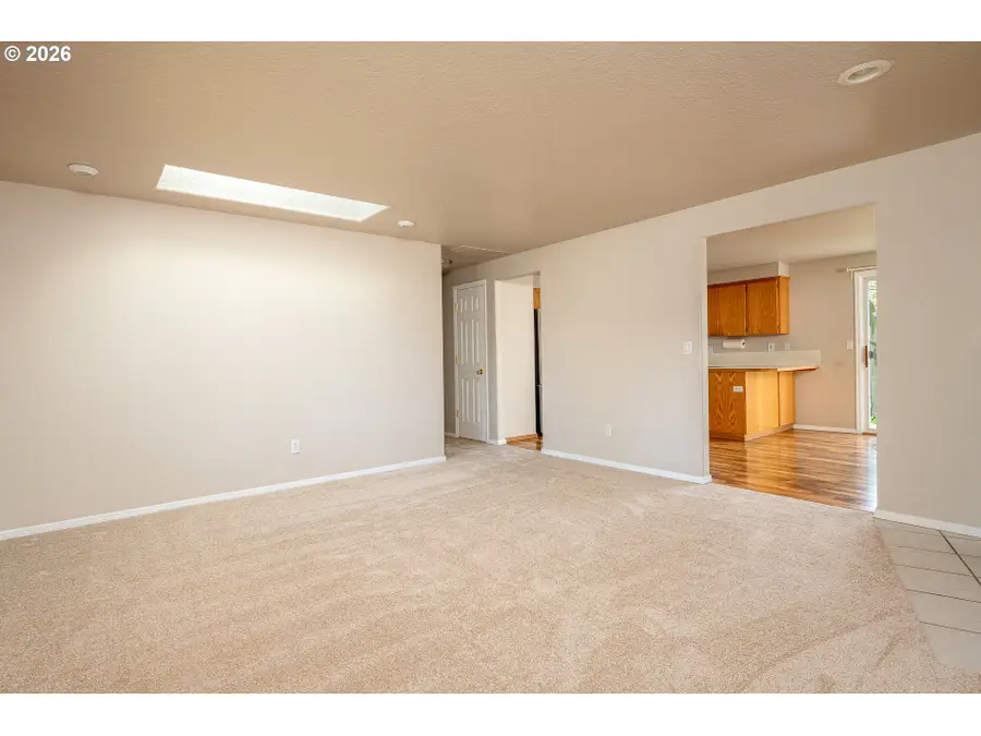 14219 SE Bunnell St, Milwaukie, OR 97267 - Image #3