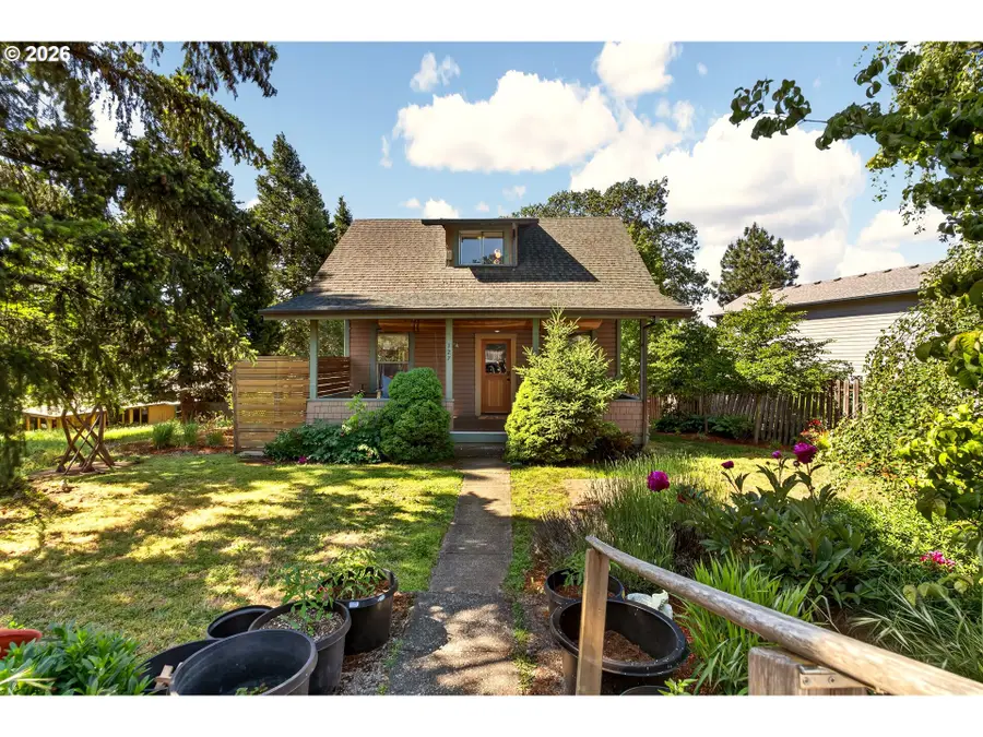 127 SE Wyers St, White Salmon, WA 98672 - #2
