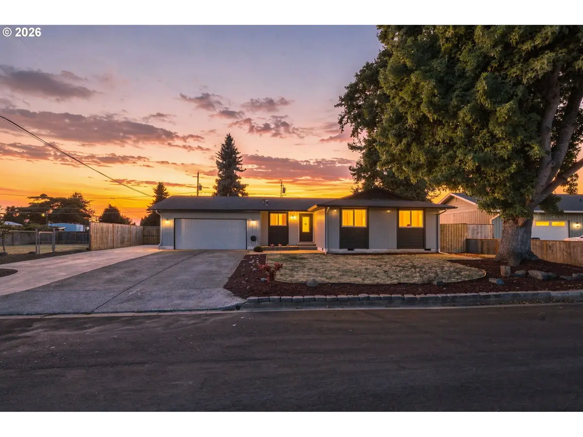 34121 El Manor Ave, Eugene, OR 97405 - #1