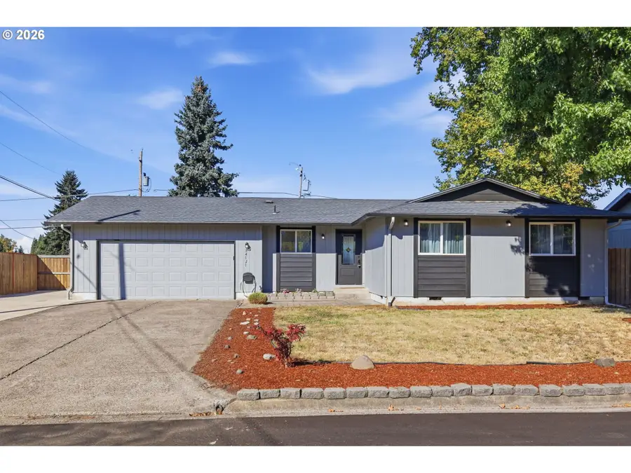 34121 El Manor Ave, Eugene, OR 97405 - #2