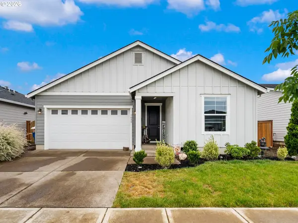 1480 Sunflower St, Woodburn, OR 97071