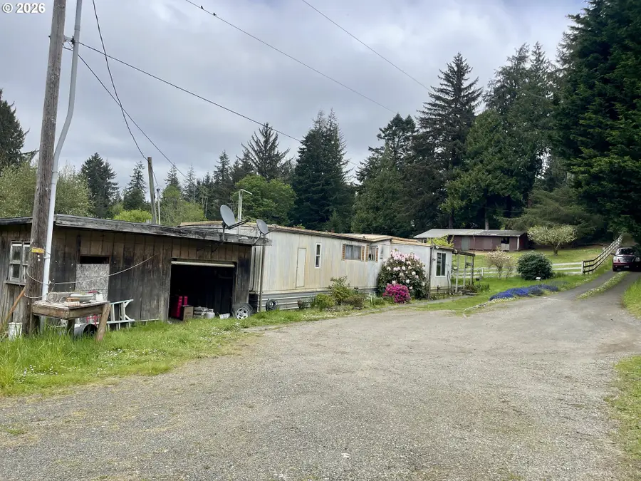 61772 Ross Inlet Rd, Eastside, OR 97420 - #2