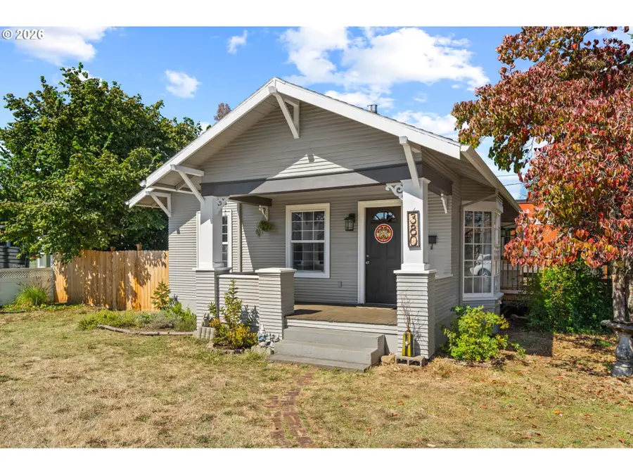 380 E Berkeley St, Gladstone, OR 97027 - #2