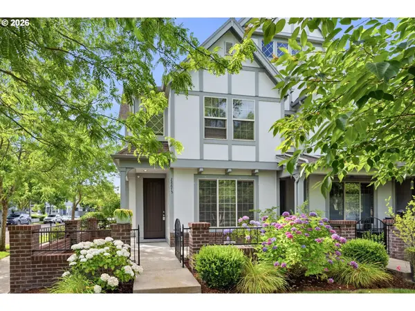 28875 SW Costa Cir, Wilsonville, OR 97070