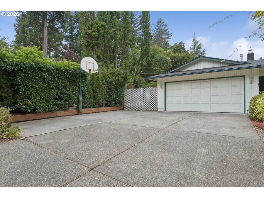11041 SW 45th Ave, Portland, OR 97219 - #3