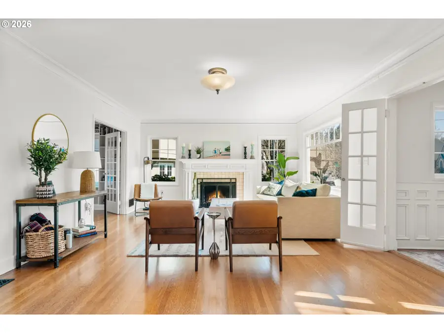 2237 NE Regents Dr, Portland, OR 97212 - #2