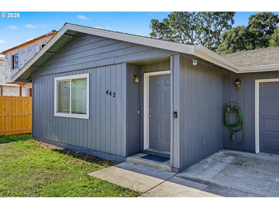 442 Olson Dr, Jefferson, OR 97352 - #3