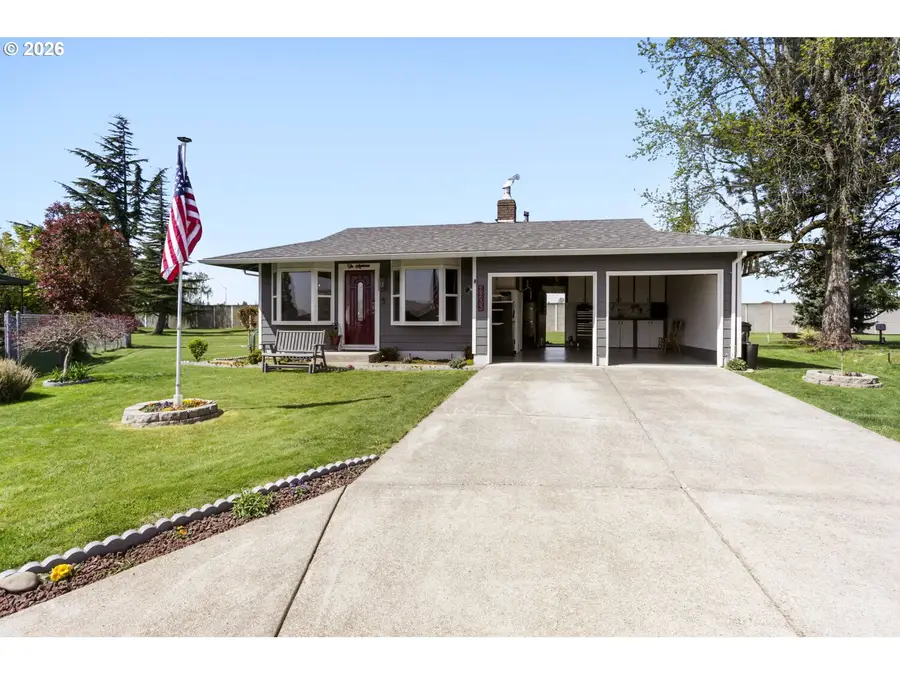 2233 Country Club Ter, Woodburn, OR 97071 - #3