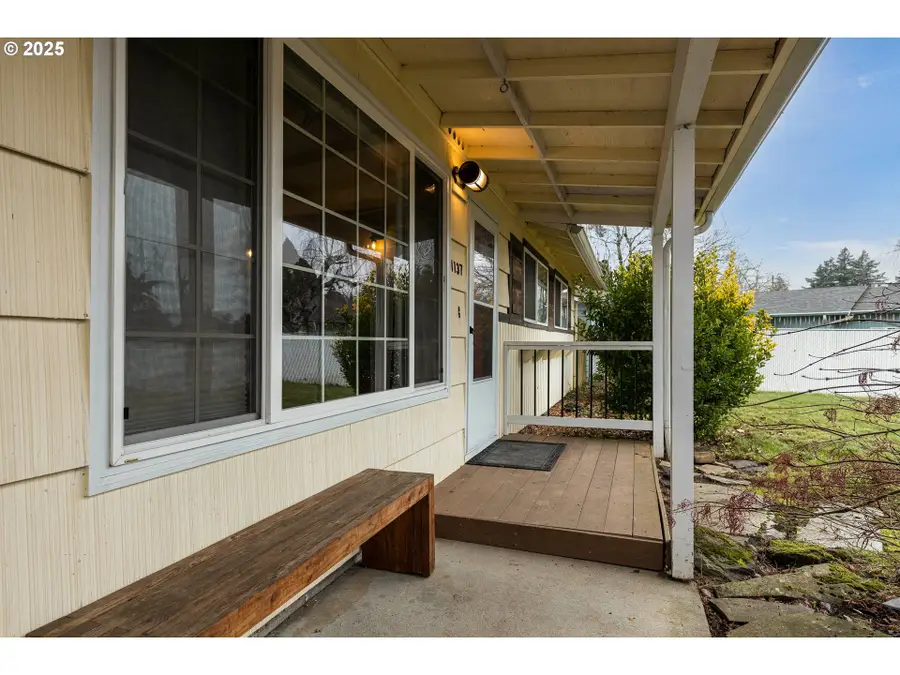 1137 NE 193rd Ave, Portland, OR 97230 - Image #2