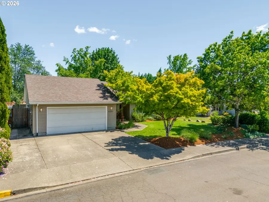 638 SW Westview Dr, McMinnville, OR 97128 - #2