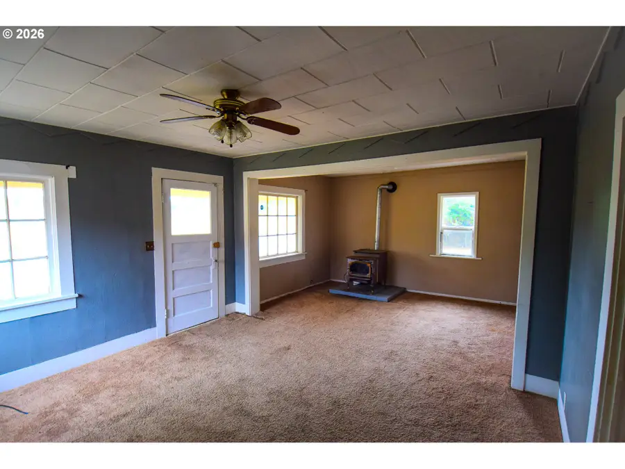 195 Fir St, Mount Angel, OR 97362 - #3