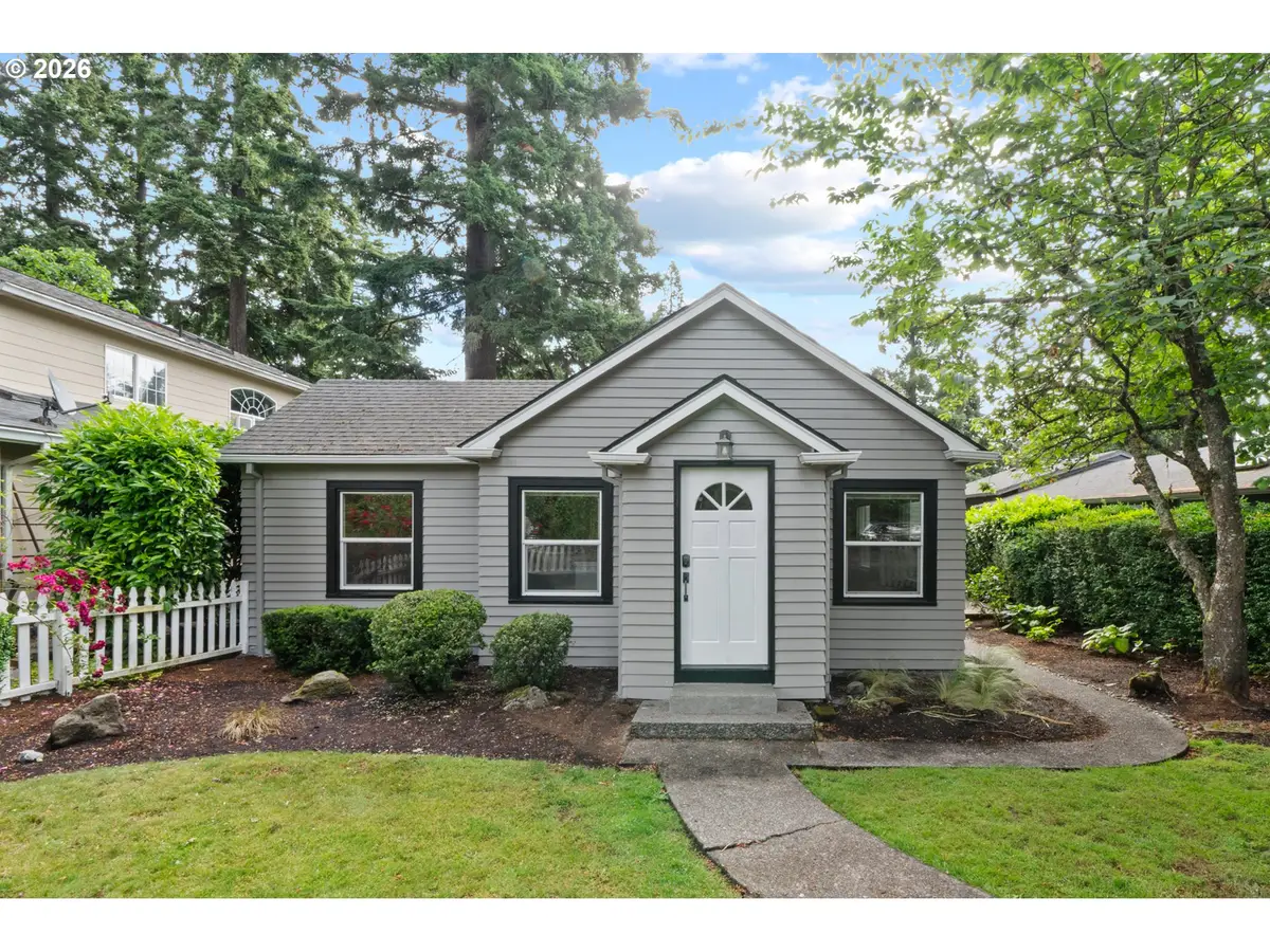 655 8th St, Lake Oswego, OR 97034 - #1