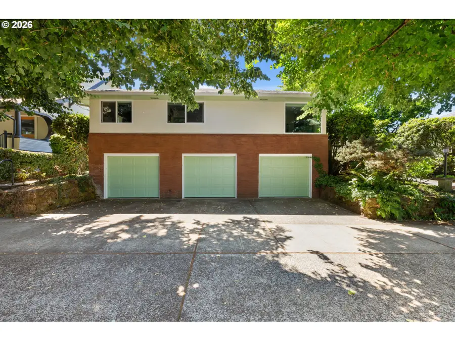 3002 SE Brooklyn St, Portland, OR 97202 - #2