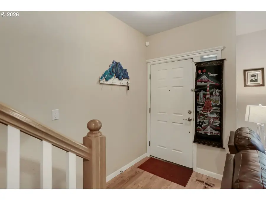 1390 NE Park Ln, Fairview, OR 97024 - #3