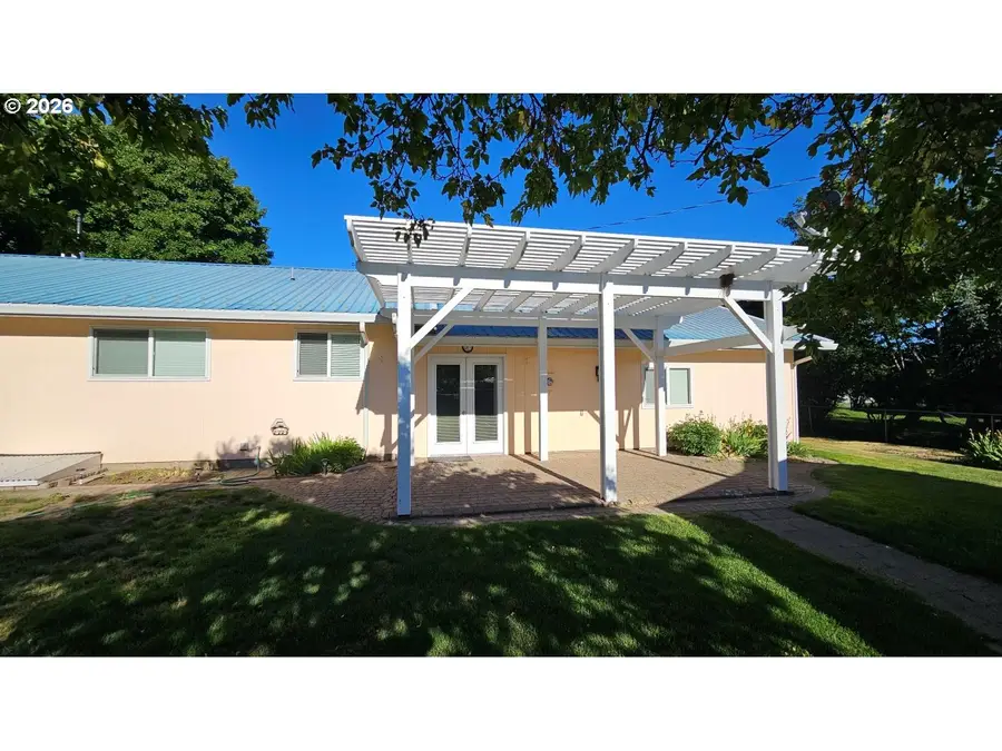 502 N Lake St, Joseph, OR 97846 - #2