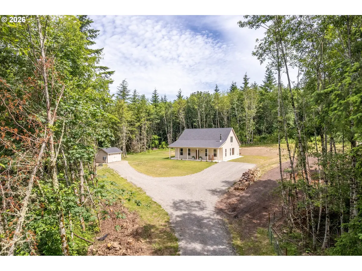 1013 N Bodine Rd, Kelso, WA 98626 - #1