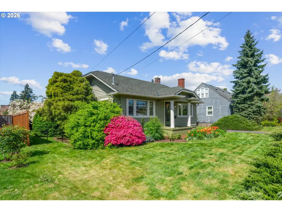 2621 SE 81st Ave, Portland, OR 97206 - #2
