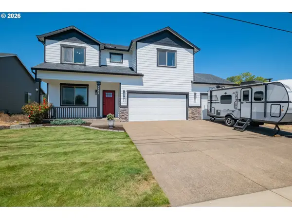 3001 Millersburg Dr, Albany, OR 97321