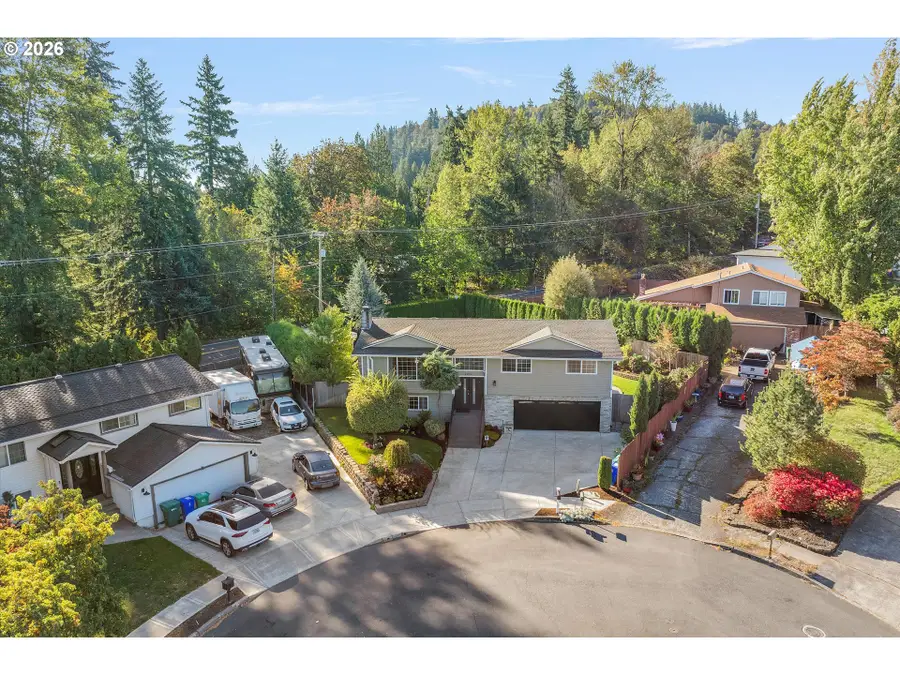 2074 SE Linden Pl, Gresham, OR 97080 - Image #3