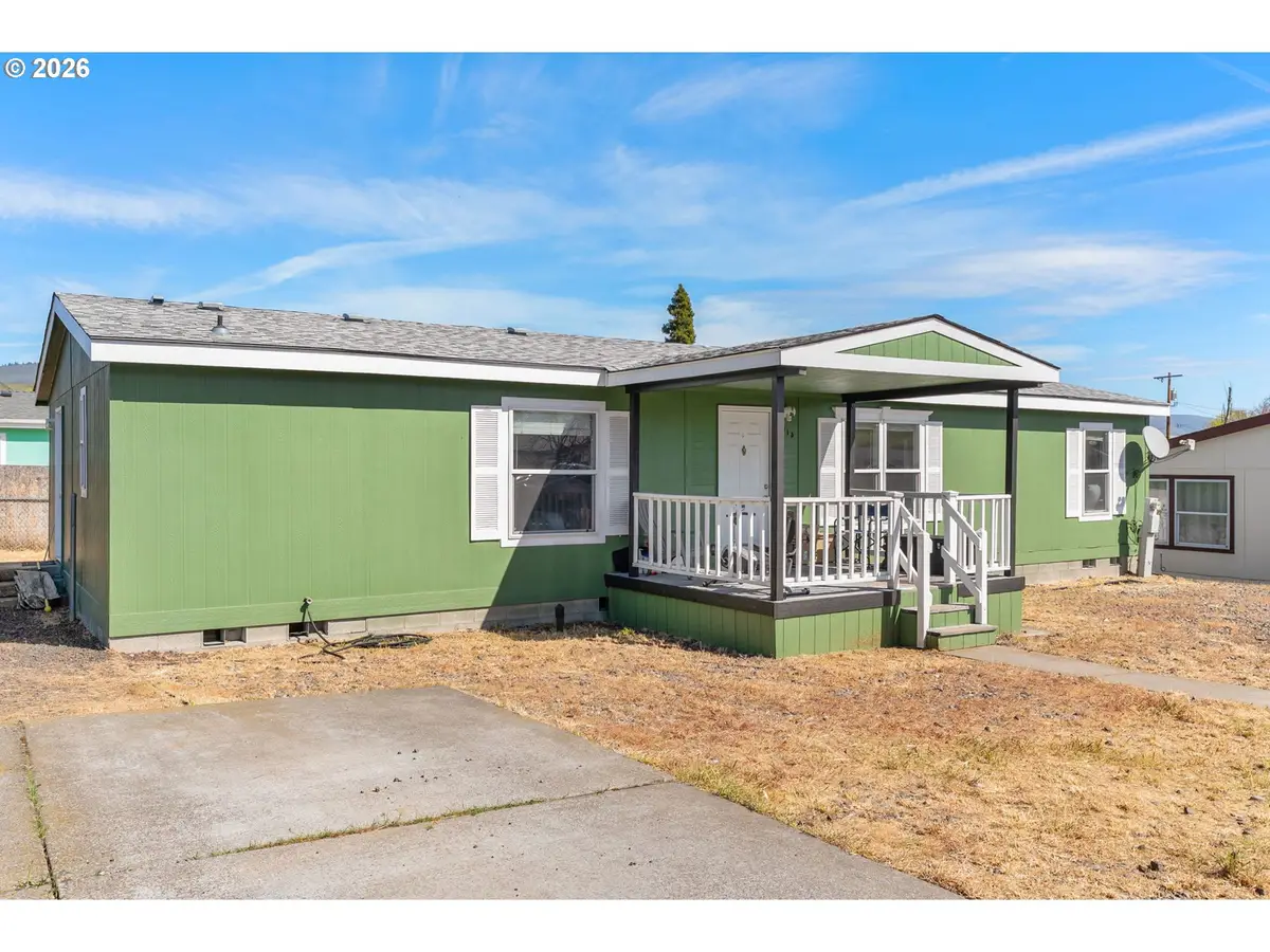 915 Home St, The Dalles, OR 97058 - #1