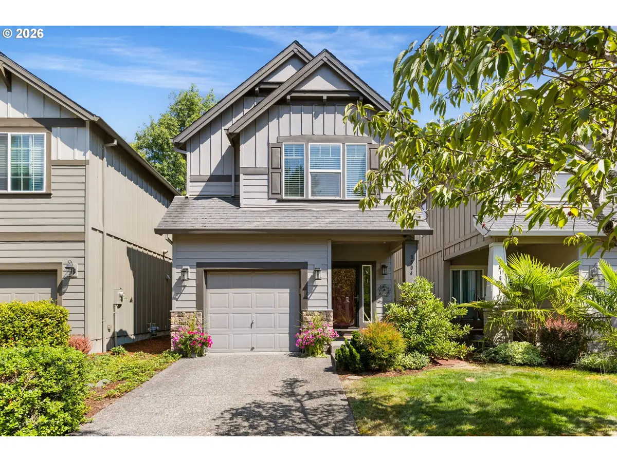 3504 SE Pinewood Ave, Hillsboro, OR 97123 - #1