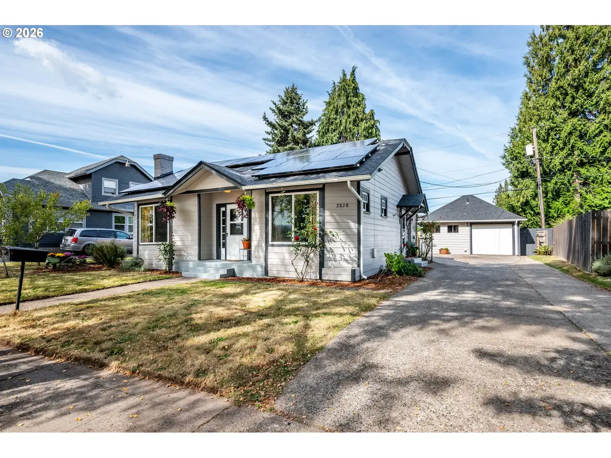 2828 Washington Way, Longview, WA 98632 - #1