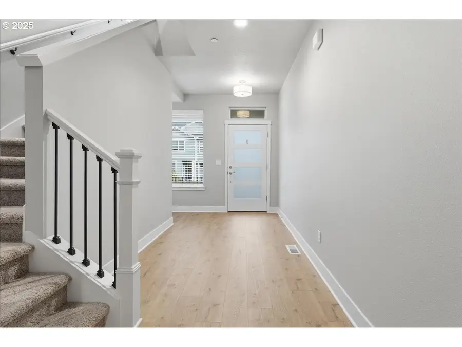 8565 SW 176th Ave, Beaverton, OR 97007 - #2