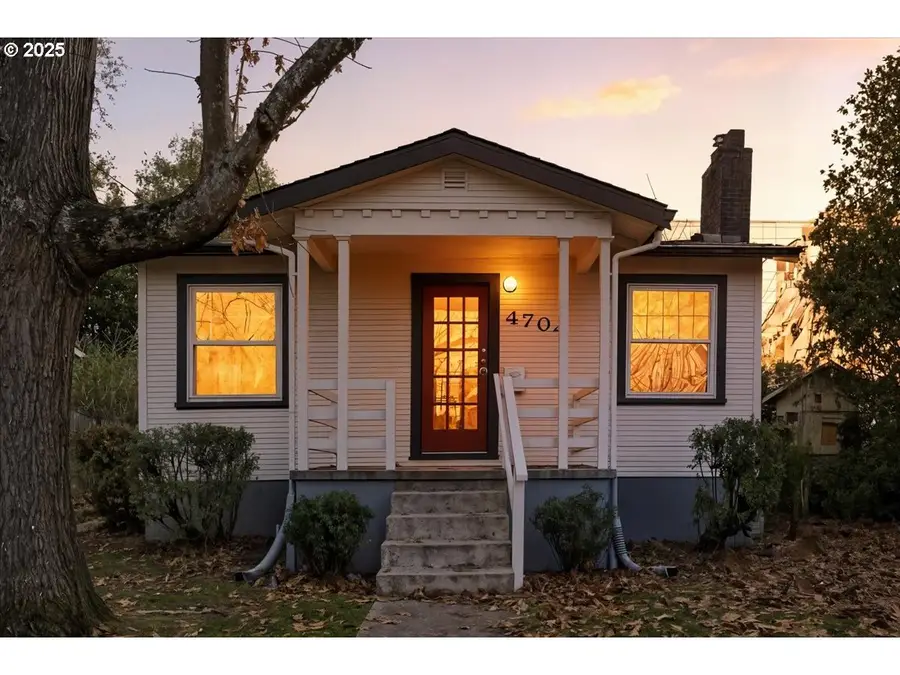4704 SE Madison St, Portland, OR 97215 - Image #2