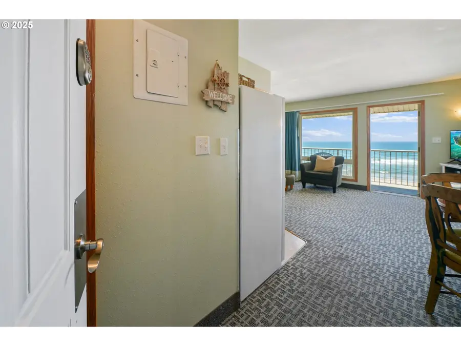 171 SW 101 Hwy #303, Lincoln City, OR 97367 - Image #3