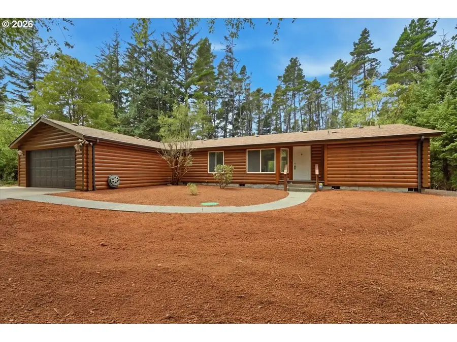 5013 Heceta Beach Rd, Florence, OR 97439 - #2