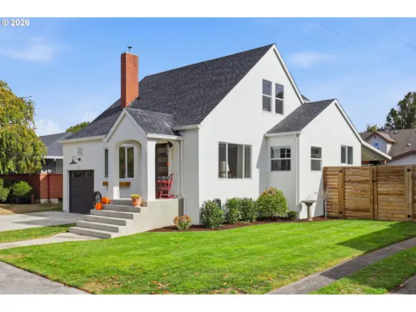 954 Park St, Woodland, WA 98674