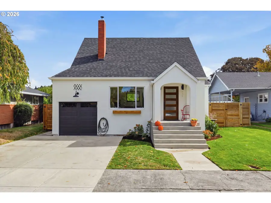954 Park St, Woodland, WA 98674 - #2