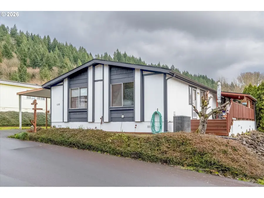 5400 Meeker Dr #128, Kalama, WA 98625 - #3