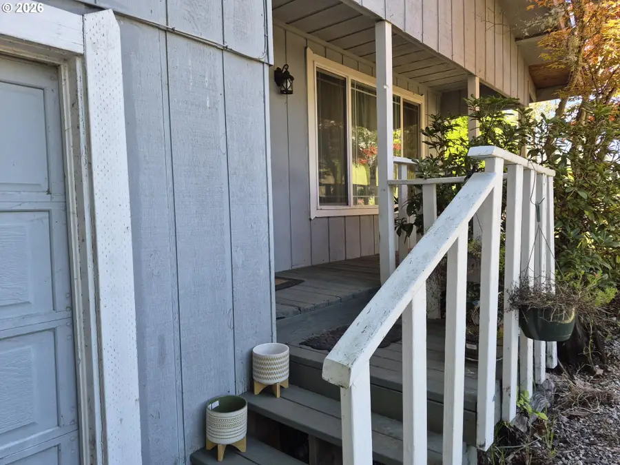 110 SE Cerrito Ct, Myrtle Creek, OR 97457 - #2