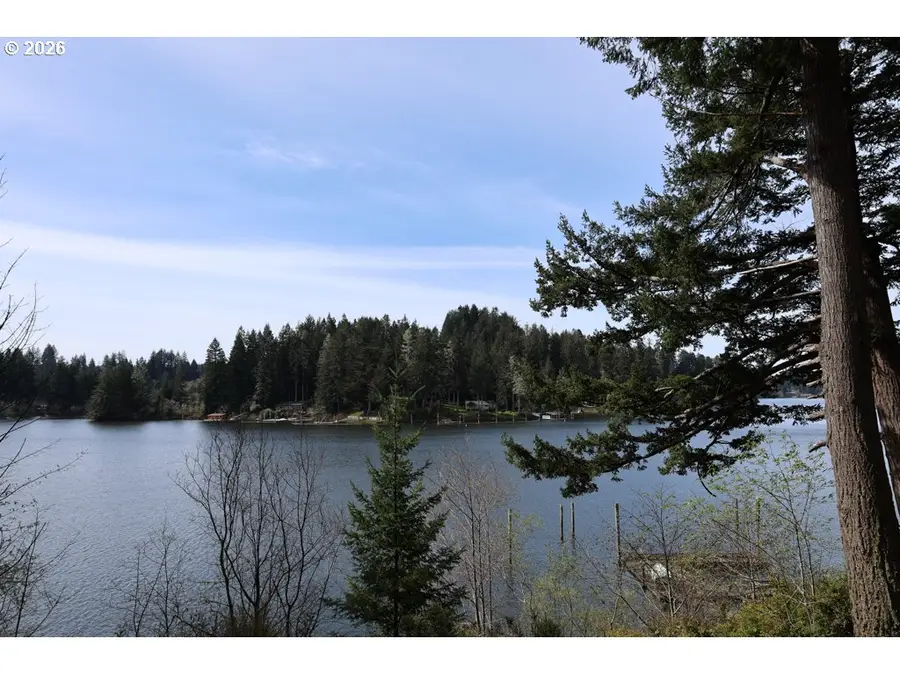 71350 Sunny Cove Rd, Lakeside, OR 97449 - #2