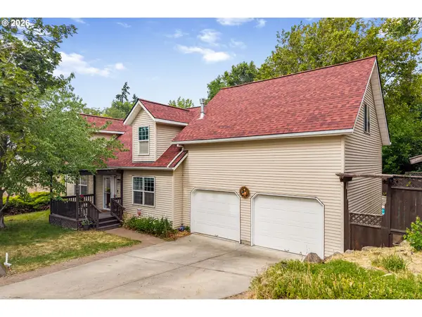 1301 E 19th St, TheDalles, OR 97058
