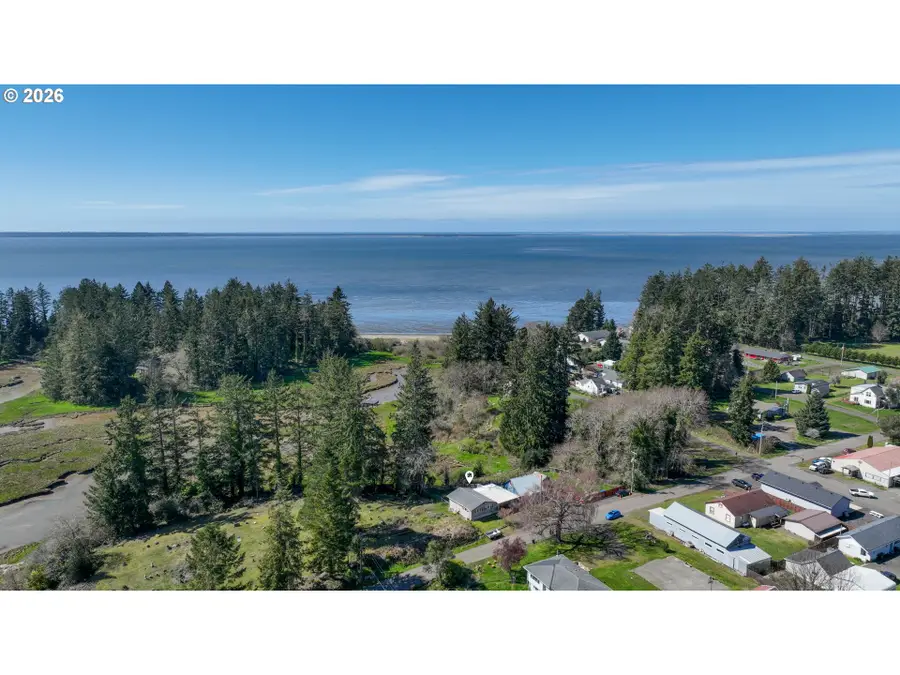 21 2nd St, Port Hadlock Irondale, WA 98527 - #3