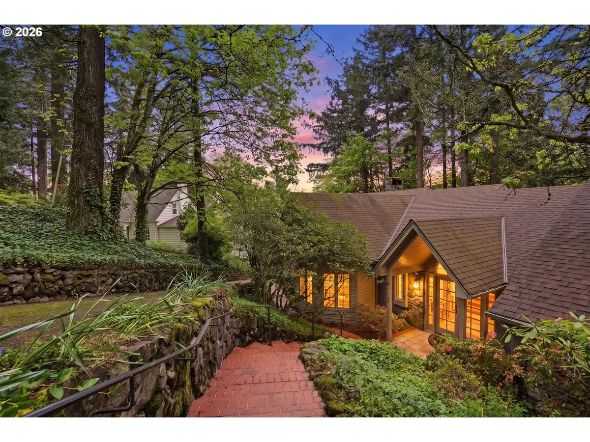 5112 SW Hewett Blvd, Portland, OR 97221 - #1