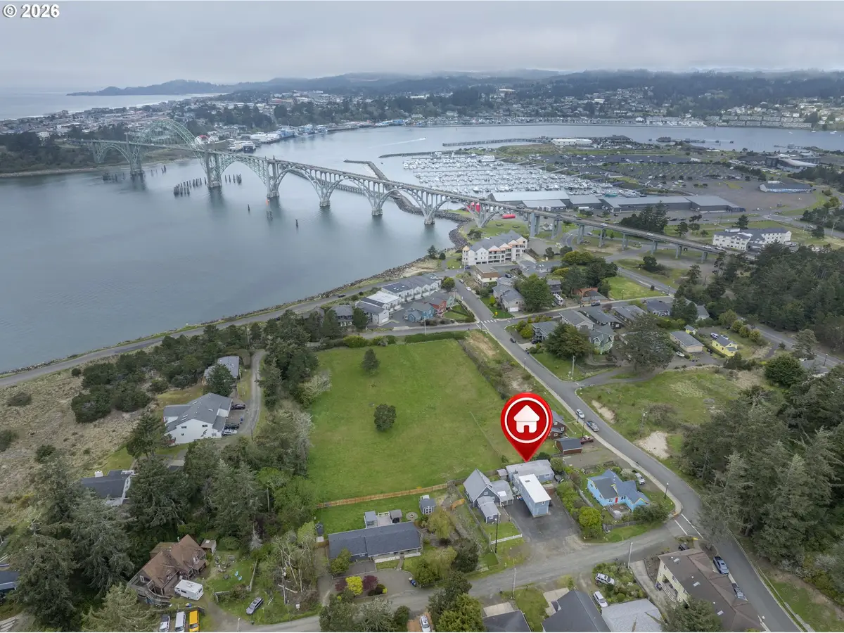 220 SW 29th St, Newport, OR 97365 - #1
