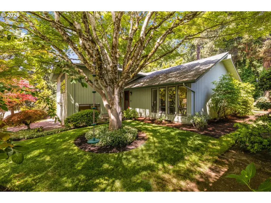 1810 SW Parkwood Dr, Portland, OR 97225 - #2