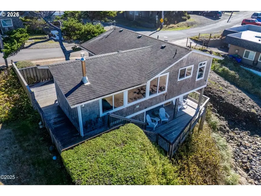 7115 Neptune Ave, Lincoln Beach, OR 97388 - #3