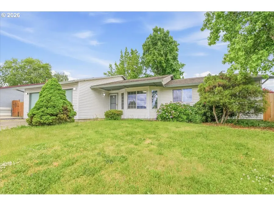 6658 SE Grace St, Hillsboro, OR 97123 - #2