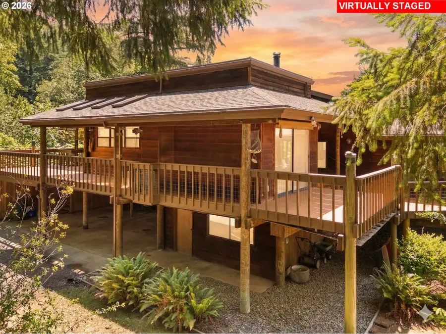 1346 Fisher Rd, Roseburg, OR 97471 - #3