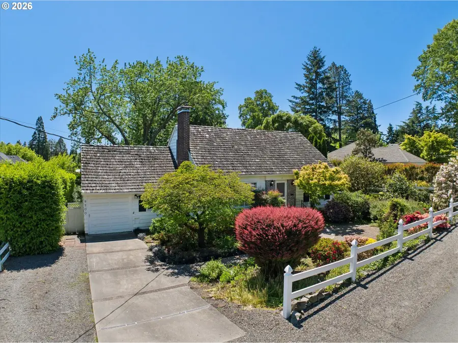 8500 SW Cashmur Ln, Portland, OR 97225 - #2