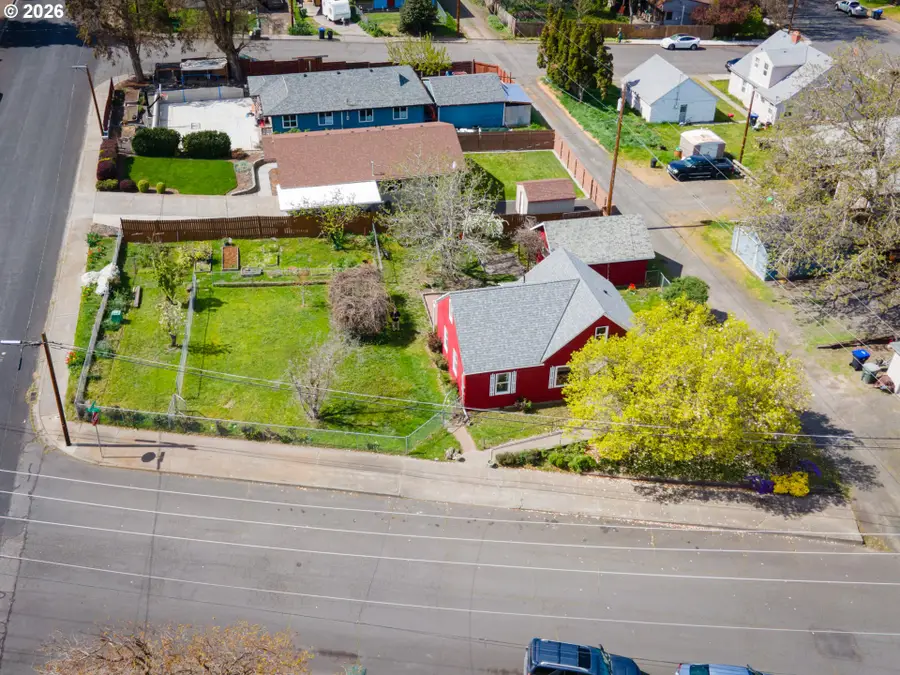 1411 G St, The Dalles, OR 97058 - #3