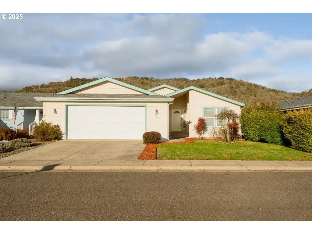 164 Jacob Hale Way, Roseburg, OR 97471 - Image #1